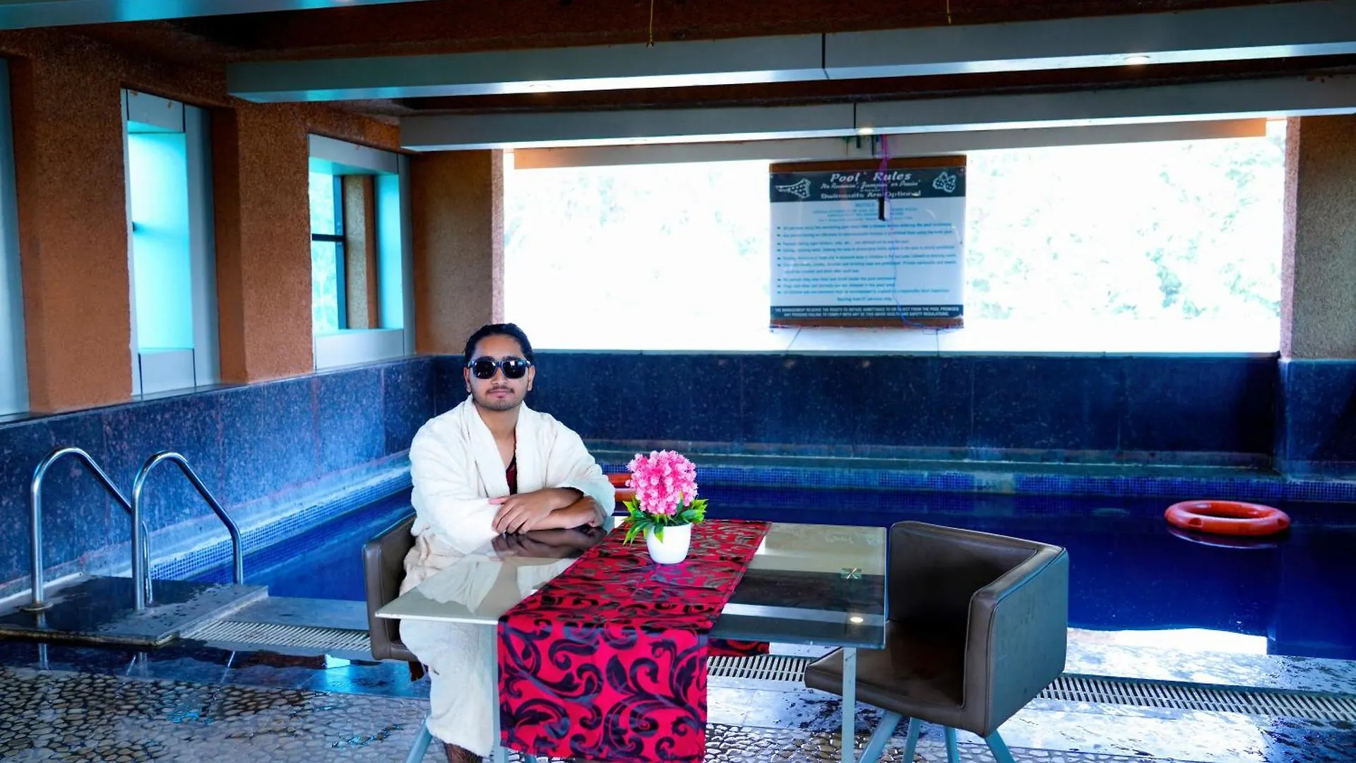 ****  Hotel Tigers Roare Thekkady India