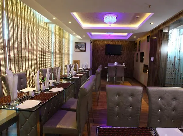 Hotel Tigers Roare Thekkady