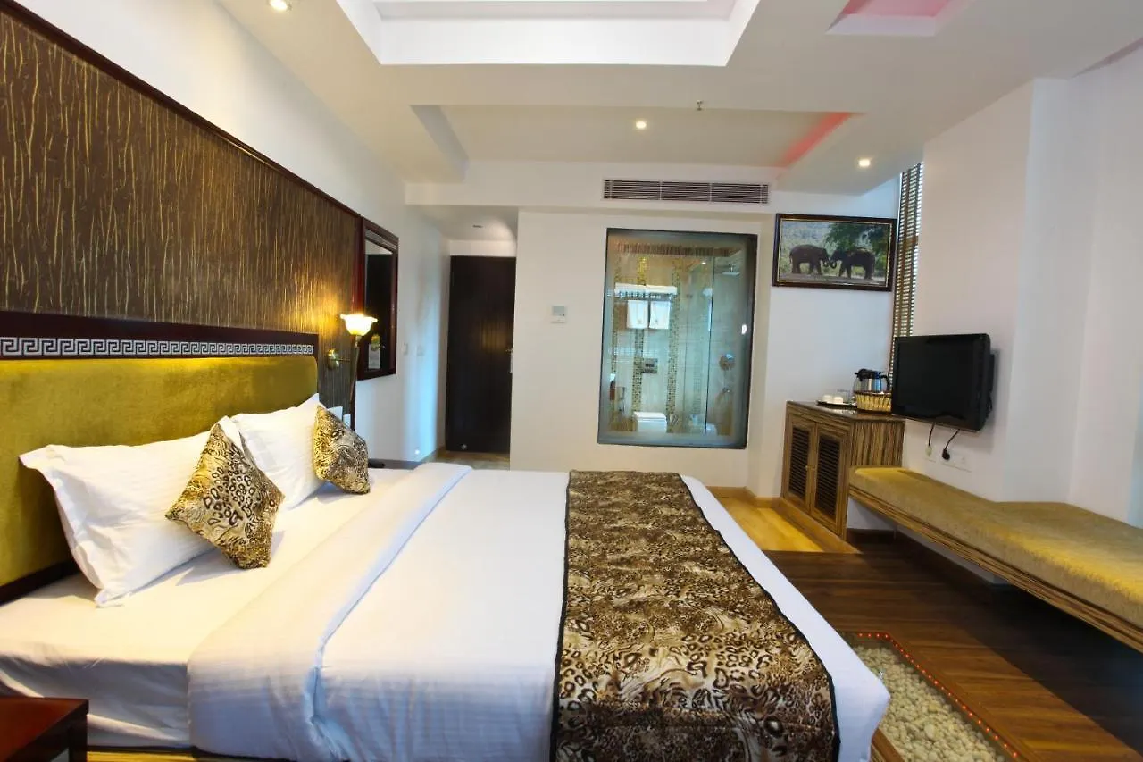 Hotel Tigers Roare Thekkady