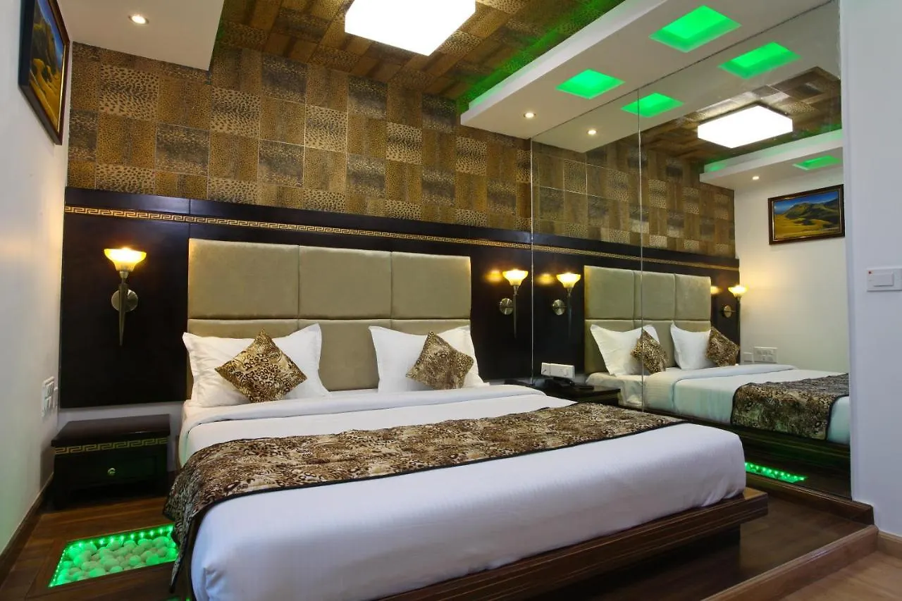 Hotel Tigers Roare Thekkady