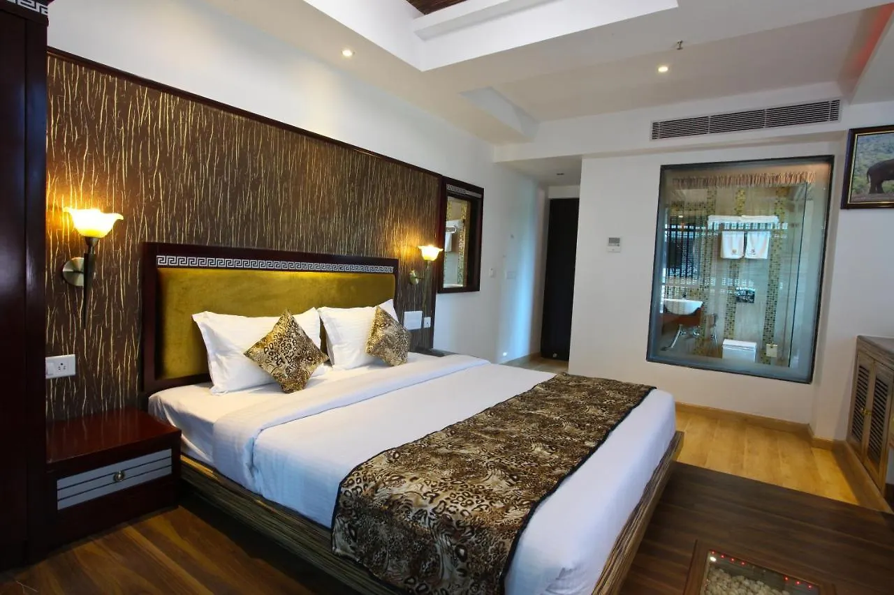Hotel Tigers Roare Thekkady